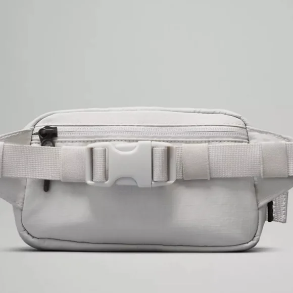 Lululemon Athletica Everywhere Belt Bag Mini Ripstop one size New - Picture 3 of 12